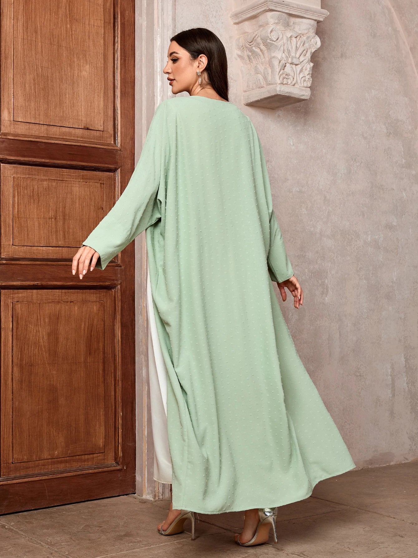 Elegant Dubai Inspired Muslim Abaya Light Green Ideal for Middle Eastern Casual Semi formal Occasions with Modest Fashion Appeal