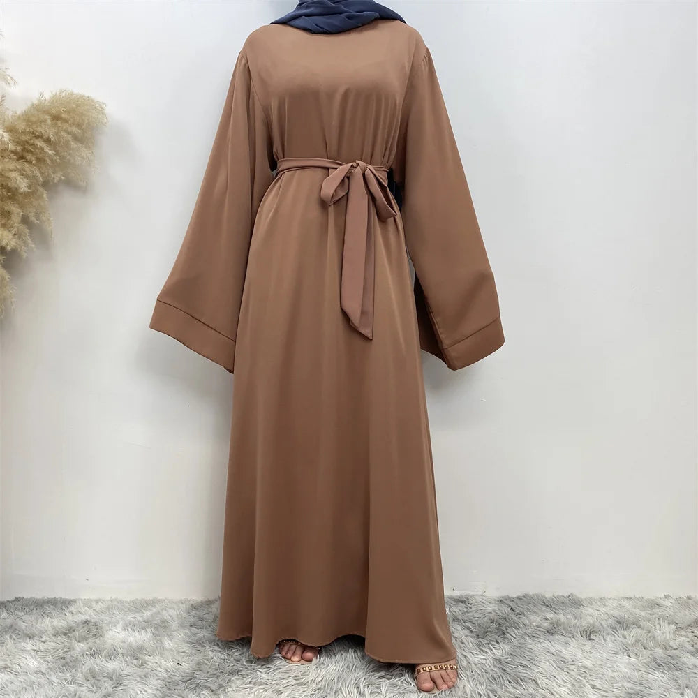 New Muslim fashion Abaya women's dress sold in Dubai in the Middle East Arab net color Islamic dress robe lace long dress