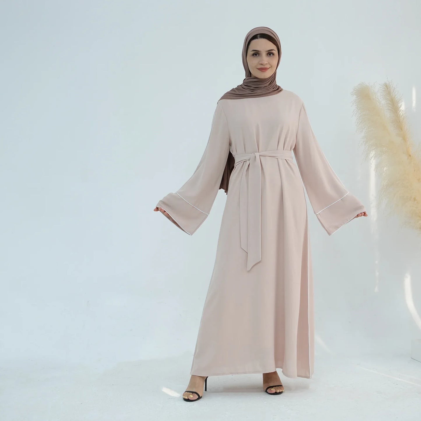 Eid Plain Closed Abaya Dress Silk Velvet Abayas for Women Dubai Luxury Muslim Modest Dresses Islamic Clothing Kaftan Hijab Robe