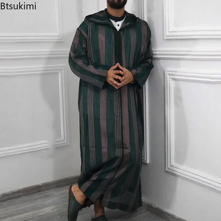 2026 Muslim Men Jubba Thobe Long Sleeve Striped Hooded Breathable Robes Men Thobe Robe Loose Dubai Saudi Arab Kaftan Men Clothes