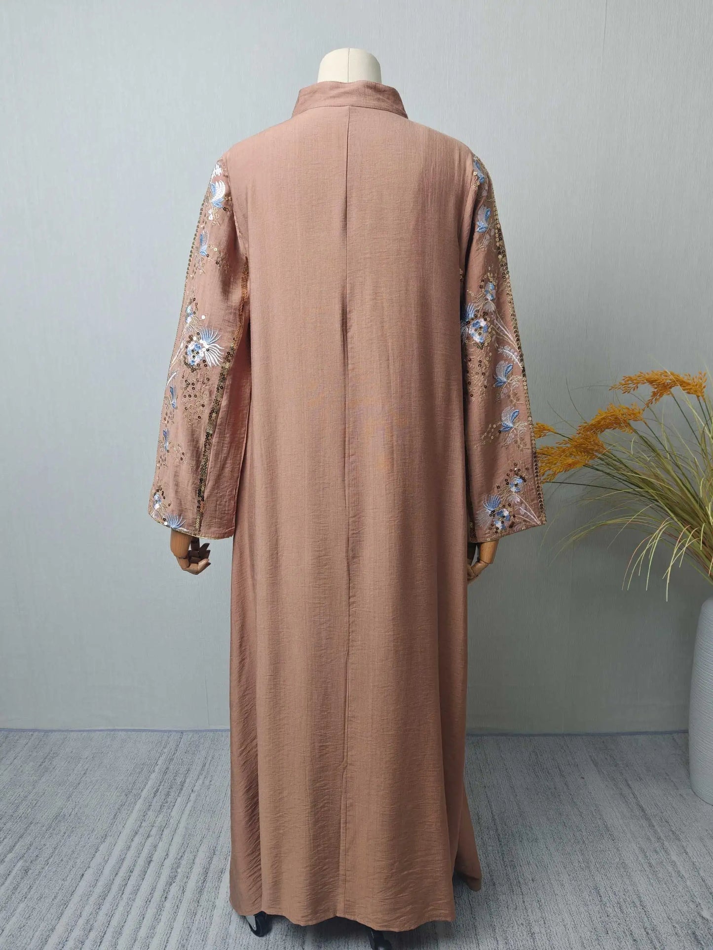 Black Muslim Abaya with Stand-Collar V-Neck Exquisite Blue-White Floral Embroidery Gold Accents Ideal for Ramadan Gatherings