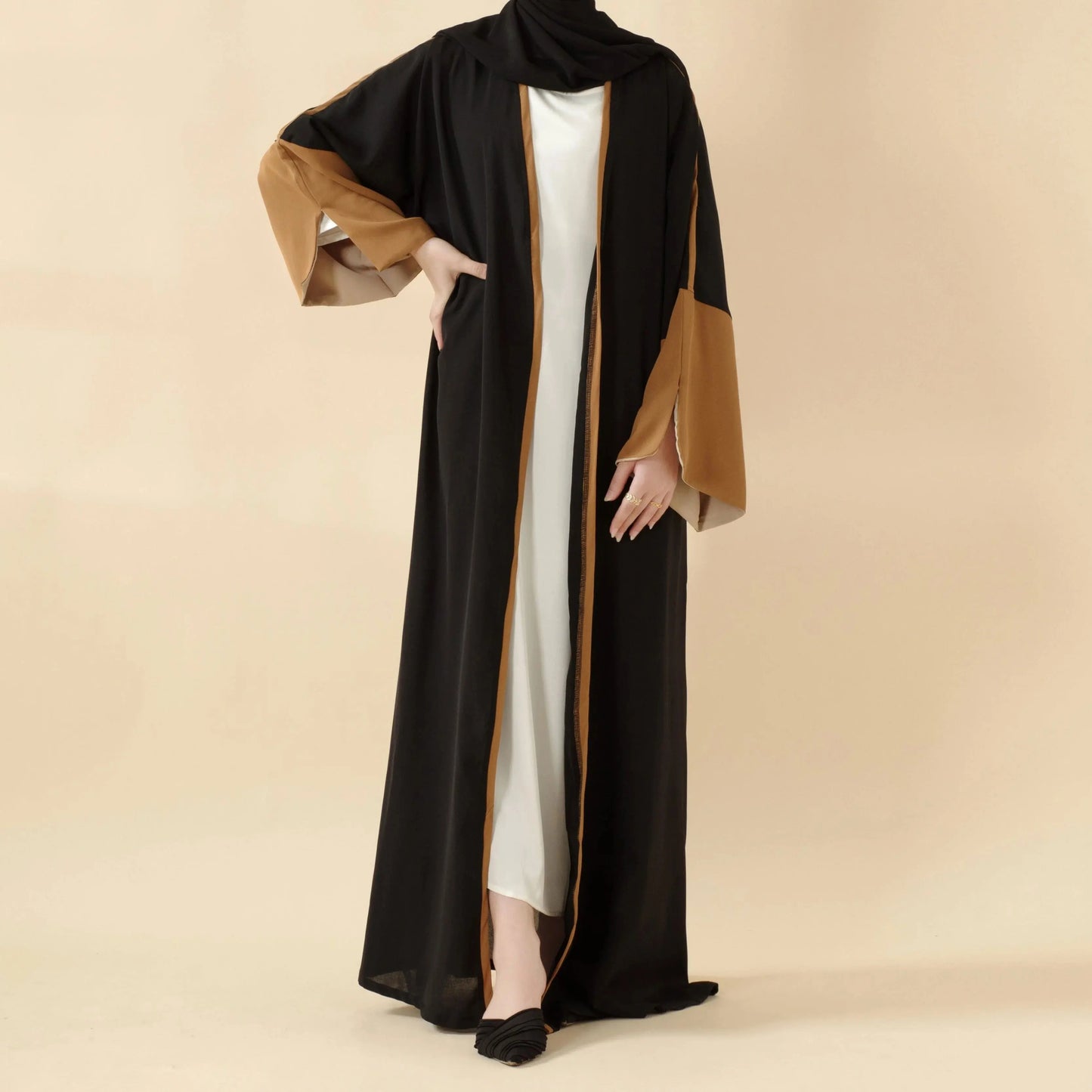 Muslim Women 2025 Elegant Black and Brown Abaya for Islamic Ladies for Daily and Festive Wear in Middle East Islamic Communities