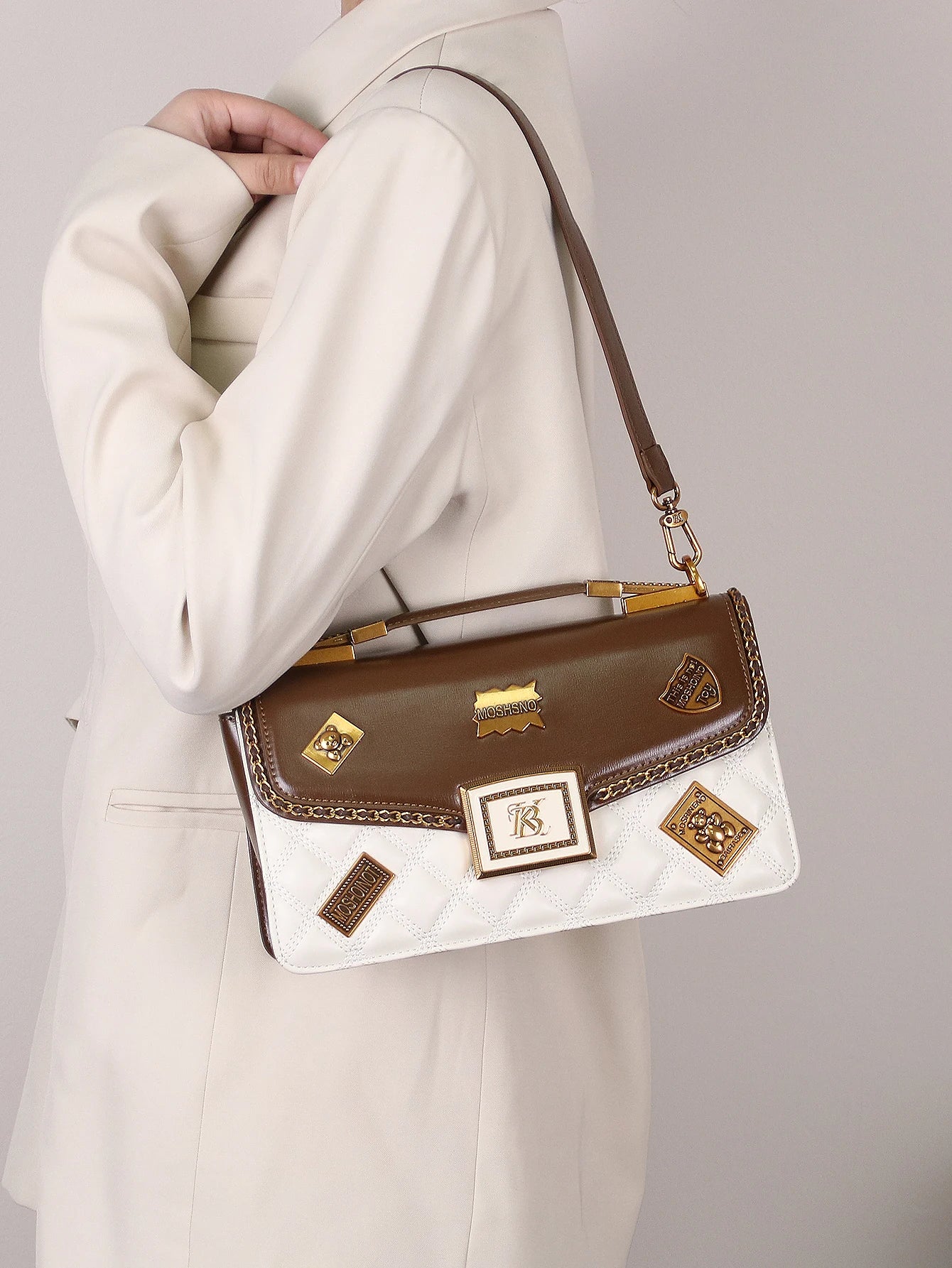 2026 fashionable new luxury high-grade handbag fashionable handbag temperament western embroidery design heavy hardware badge ha